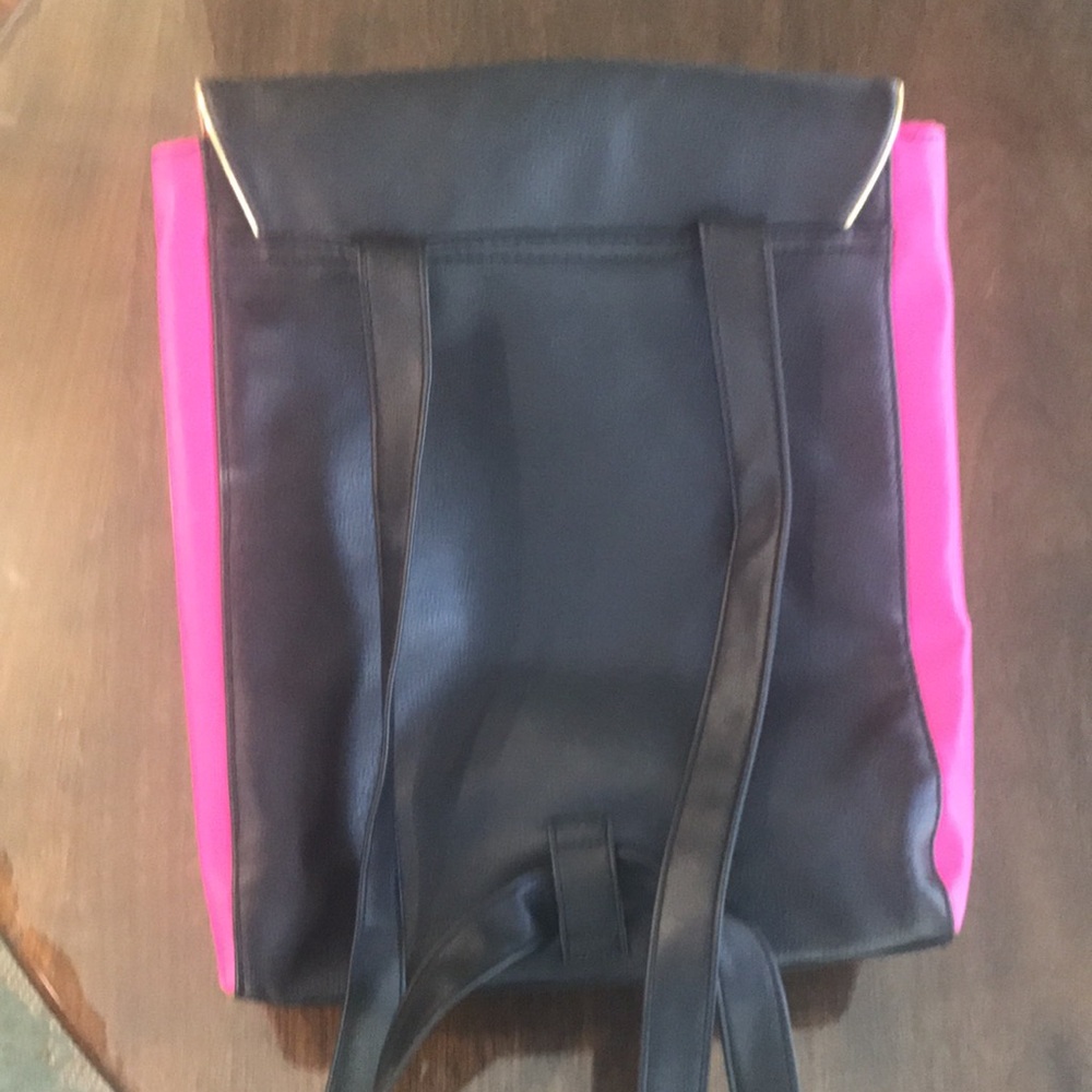 JUICY COUTURE backpack. May b copy. Jet black/Hot pink. Tags n pics. Snap sides - Picture 2 of 10